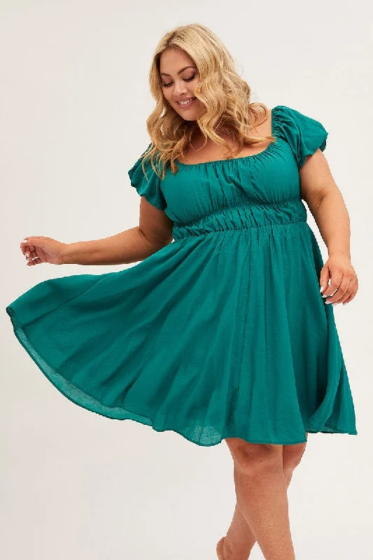 cold shoulder sundress-Green Fit And Flare Dress Short Sleeve Ruched