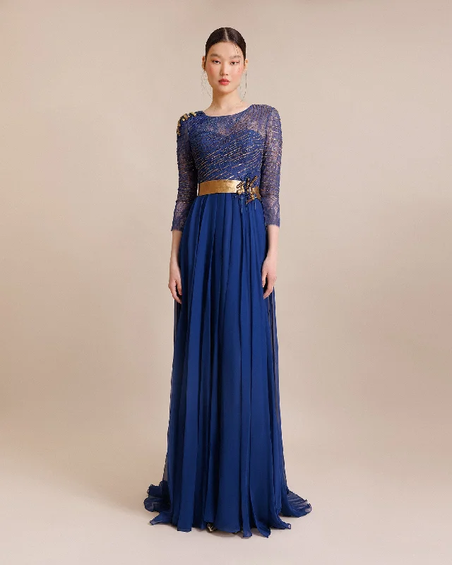 tiered cocktail dress-Long Dress With An Embellished Belt