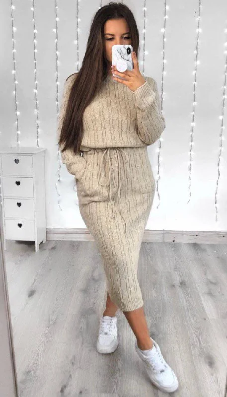 Pocket Tied Knitted Midi Dress In Beige