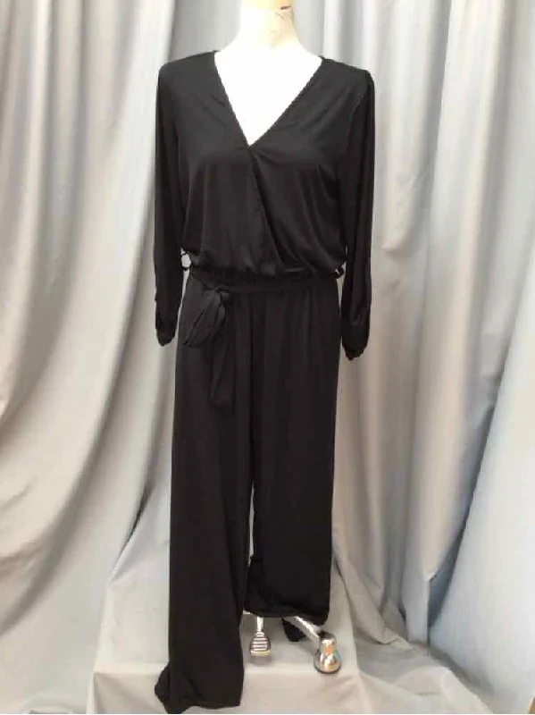 long maxi dress-STUDIO SIZE MEDIUM Ladies DRESS